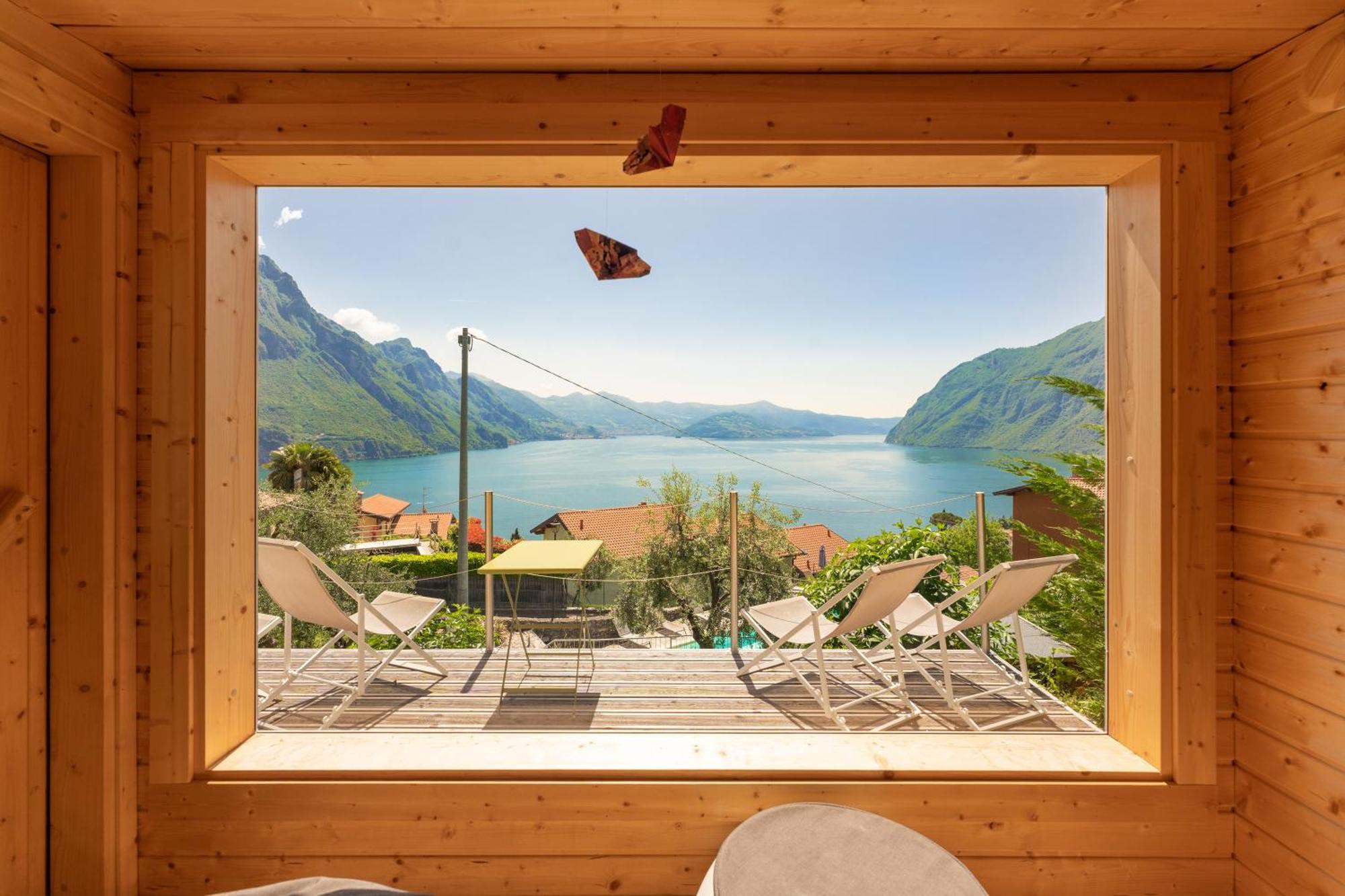 Hotel Miranda Riva di Solto Dış mekan fotoğraf