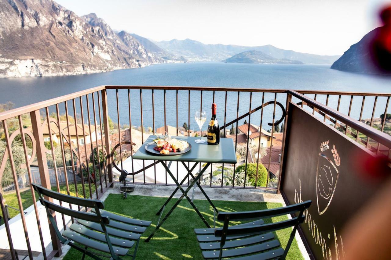 Hotel Miranda Riva di Solto Dış mekan fotoğraf
