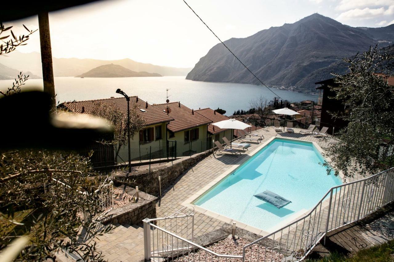 Hotel Miranda Riva di Solto Dış mekan fotoğraf